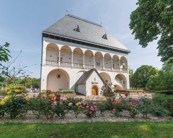 BÁTHORI-BURGSCHLOSS UND PANOPTIKUM