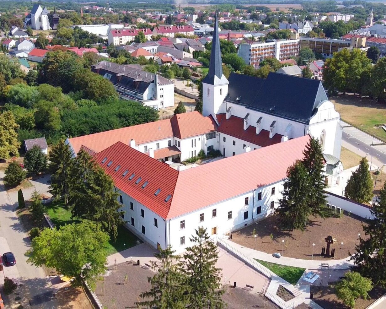 ISTVÁN BÁTHORI MUSEUM OF THE HUNGARIAN NATIONAL MUSEUM